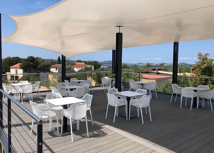 アパート Mobile Maslina ピロヴァッツ