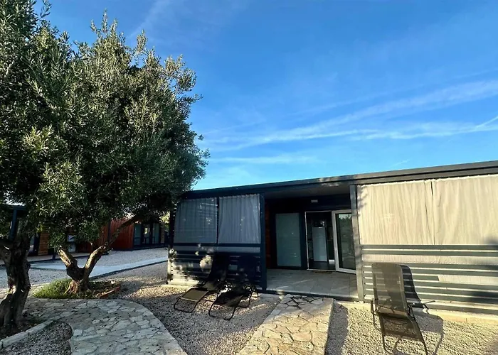 アパート Mobile Maslina ピロヴァッツ