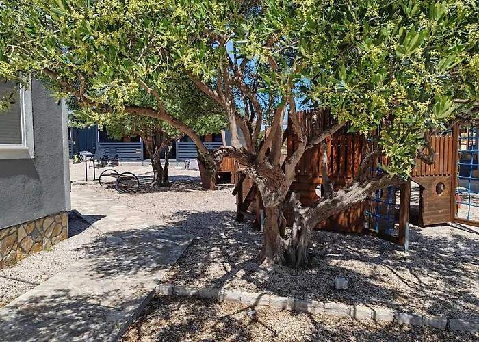 Mobile Maslina アパート ピロヴァッツ