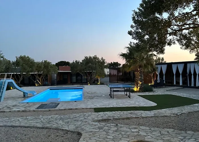 Mobile Maslina ピロヴァッツ